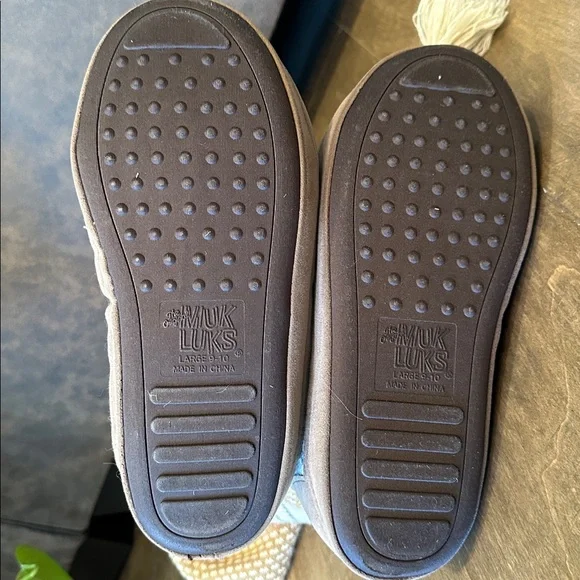 Muk Luks Tan and Cream Knit Boots with Tassels - Picture 5 of 8